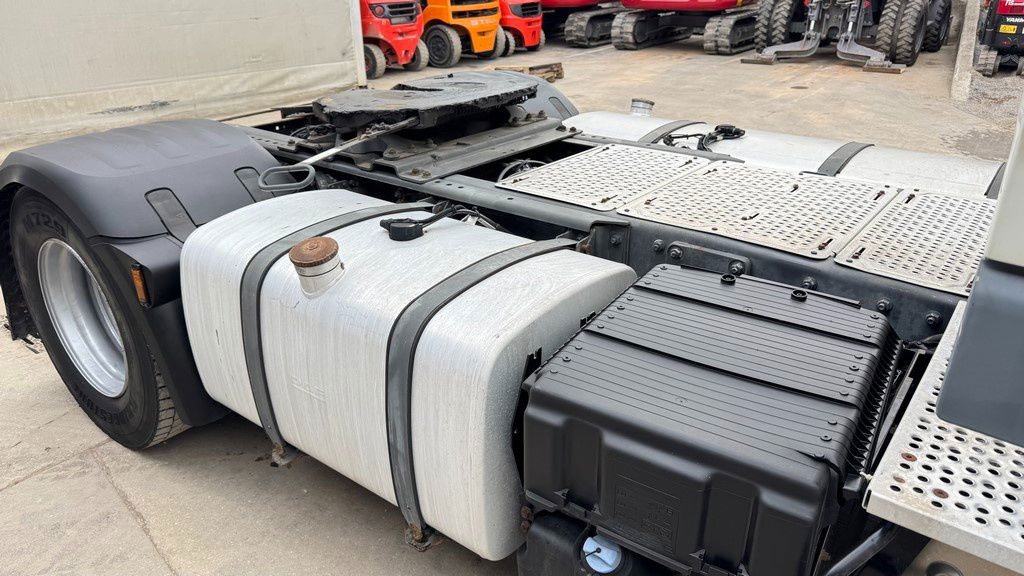 DAF XF 460 FT 4x2 tractor unit - retarder - 牵引车:图4 DAF XF 460 FT 4x2 tractor unit - retarder - 牵引车:图4