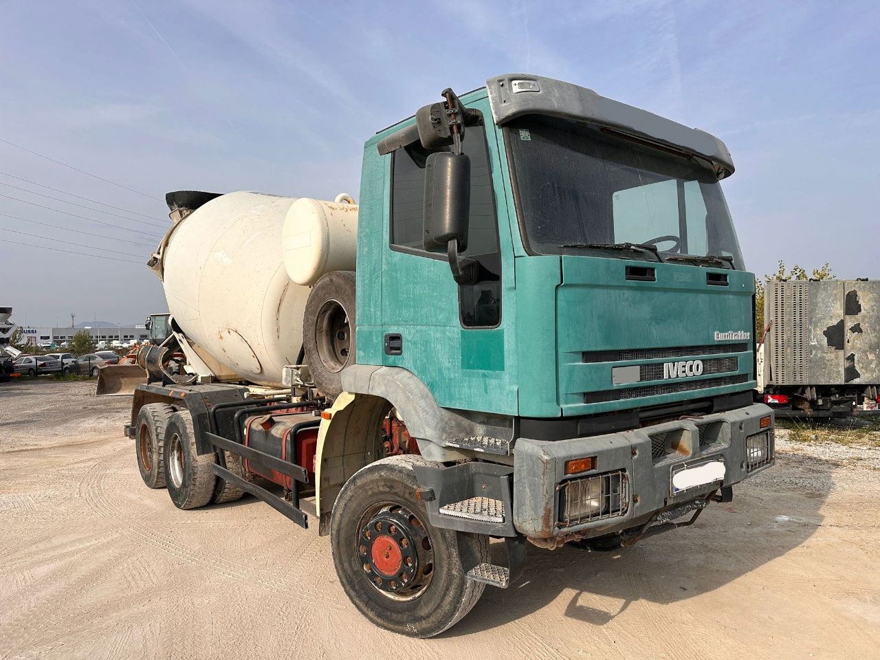 Iveco Eurotrakker 260E35W 6x6 mixer - 7m3 - 混凝土搅拌车:图3 Iveco Eurotrakker 260E35W 6x6 mixer - 7m3 - 混凝土搅拌车:图3