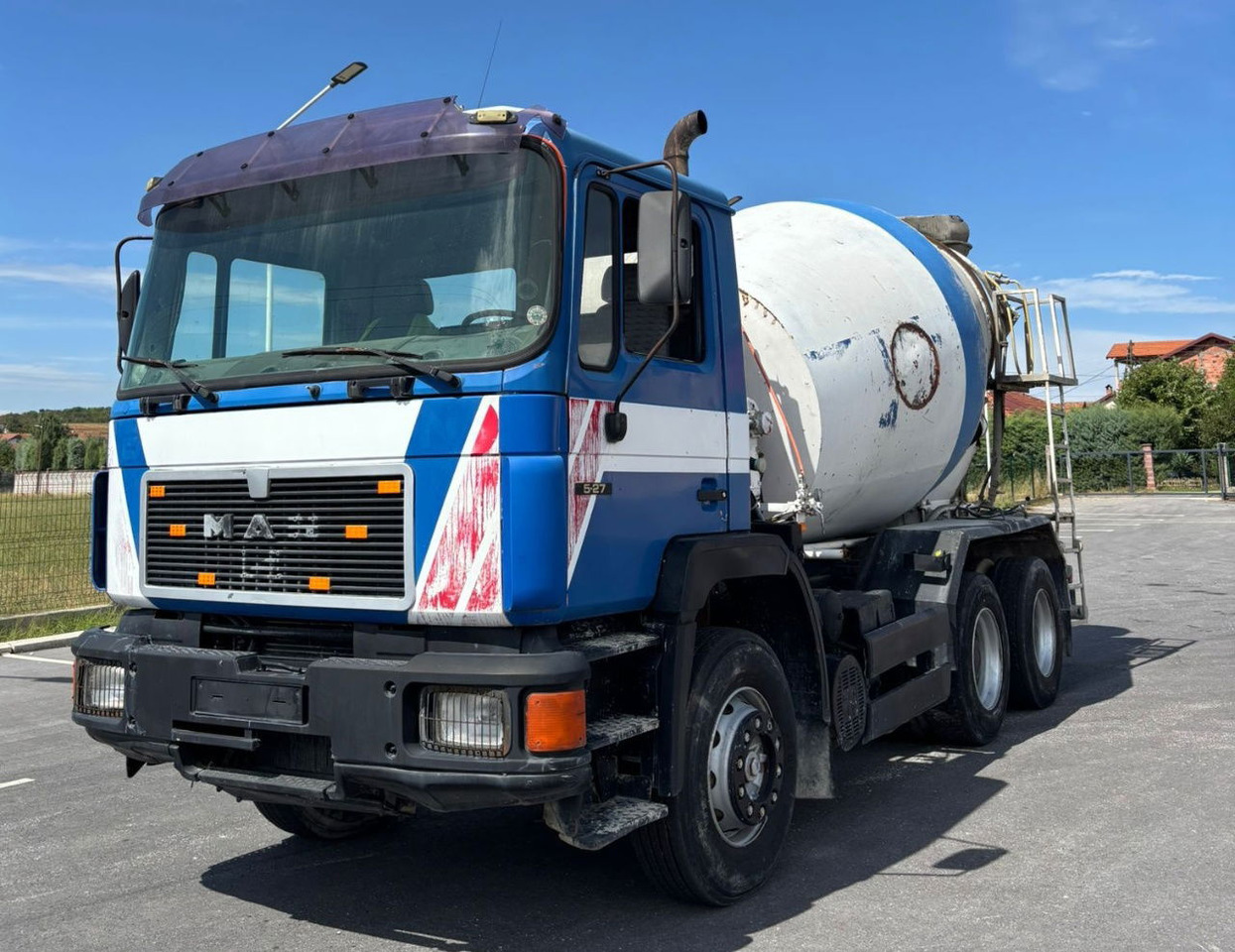 MAN 25.272 6x4 chassis- complete spring - 混凝土搅拌车:图1 MAN 25.272 6x4 chassis- complete spring - 混凝土搅拌车:图1