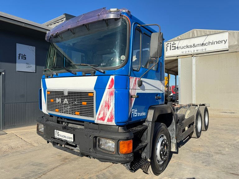 MAN 25.272 6x4 chassis- complete spring - 驾驶室底盘卡车:图1 MAN 25.272 6x4 chassis- complete spring - 驾驶室底盘卡车:图1