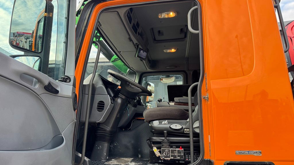 Mercedes-Benz Actros 1832 AK tipper 4x4 - crane Fassi 9.2M - remote control  租赁 Mercedes-Benz Actros 1832 AK tipper 4x4 - crane Fassi 9.2M - remote control：图27
