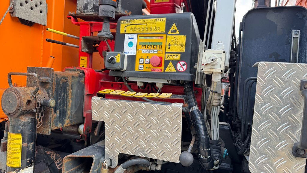 Mercedes-Benz Actros 1832 AK tipper 4x4 - crane Fassi 9.2M - remote control  租赁 Mercedes-Benz Actros 1832 AK tipper 4x4 - crane Fassi 9.2M - remote control：图11