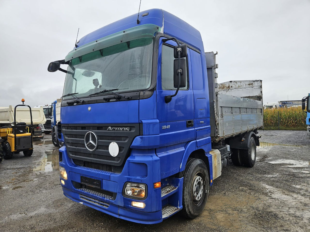 Mercedes-Benz Actros 1841 L 4x2 tipper - tarpaulin - euro 5 - 翻斗车:图1 Mercedes-Benz Actros 1841 L 4x2 tipper - tarpaulin - euro 5 - 翻斗车:图1