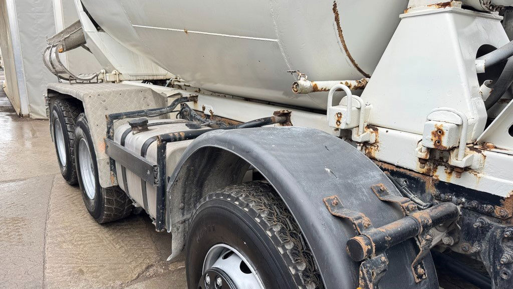 Mercedes-Benz Actros 3536 8x4 stetter schwing mixer 9m3 - 混凝土搅拌车:图5 Mercedes-Benz Actros 3536 8x4 stetter schwing mixer 9m3 - 混凝土搅拌车:图5