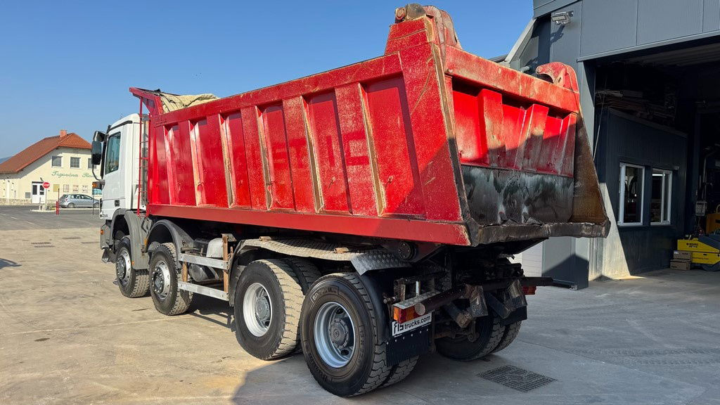 Mercedes-Benz Actros 4141 K 8x6 tipper - 19m3 - 翻斗车:图5 Mercedes-Benz Actros 4141 K 8x6 tipper - 19m3 - 翻斗车:图5