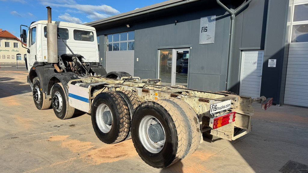驾驶室底盘卡车 Mercedes-Benz SK 3234 8x4 chassis：图7