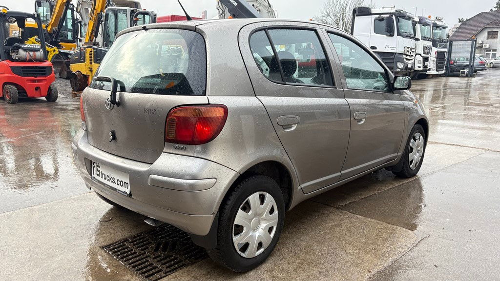 Toyota Yaris 1.3 - Petrol - 5 Doors - AC - 掀背车:图3 Toyota Yaris 1.3 - Petrol - 5 Doors - AC - 掀背车:图3