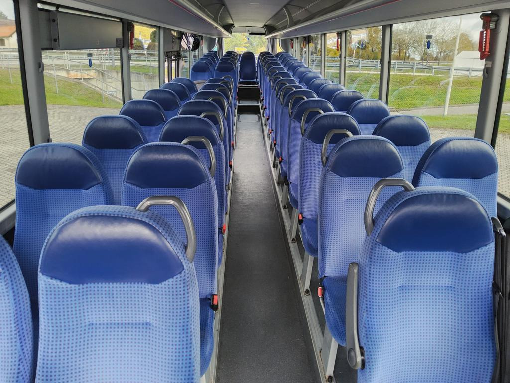 MAN Lion´s Regio R12 53+1+1 Sitze / Klima / 6 Gang - 郊区巴士:图5 MAN Lion´s Regio R12 53+1+1 Sitze / Klima / 6 Gang - 郊区巴士:图5