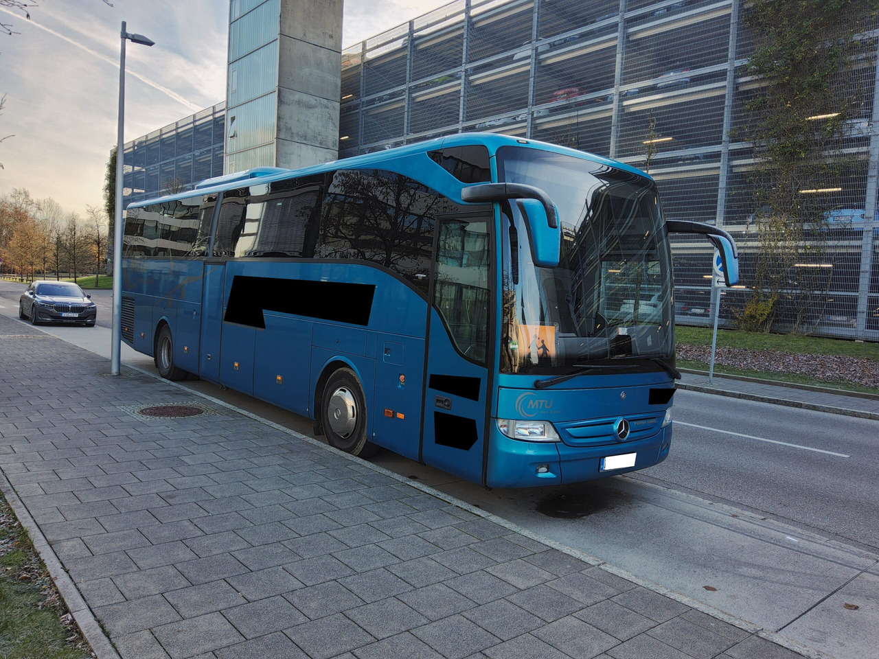 Mercedes Benz Tourismo 15 RHD 56 Sitze / kein WC / großer Kofferraum - 长途客车:图1 Mercedes Benz Tourismo 15 RHD 56 Sitze / kein WC / großer Kofferraum - 长途客车:图1