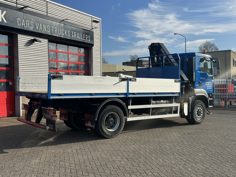 MAN TGM 18-290 4x4 Kraan met Open laadbak HMF Kraan 13 T - 起重车:图4 MAN TGM 18-290 4x4 Kraan met Open laadbak HMF Kraan 13 T - 起重车:图4
