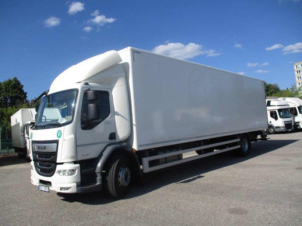 DAF LF 18.290 - 厢式卡车:图1 DAF LF 18.290 - 厢式卡车:图1