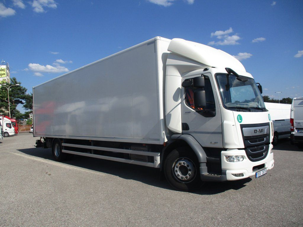 DAF LF 18.290 - 厢式卡车:图2 DAF LF 18.290 - 厢式卡车:图2
