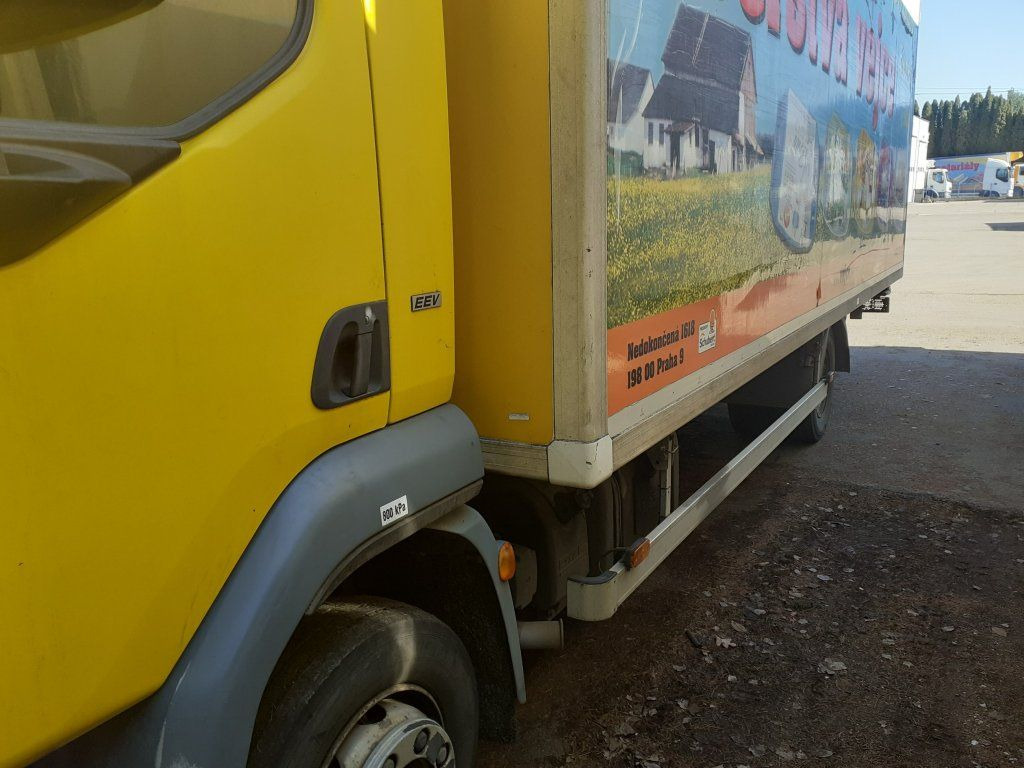 DAF LF45.210 mit Carrier Motorschaden engineproblem - 冷藏车:图4 DAF LF45.210 mit Carrier Motorschaden engineproblem - 冷藏车:图4