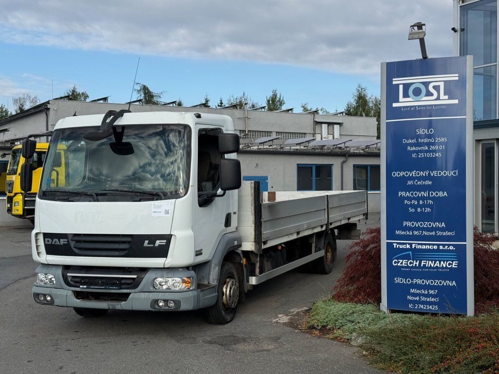 DAF LF45.220 EURO 5 - 栏板式/ 平板卡车:图1 DAF LF45.220 EURO 5 - 栏板式/ 平板卡车:图1