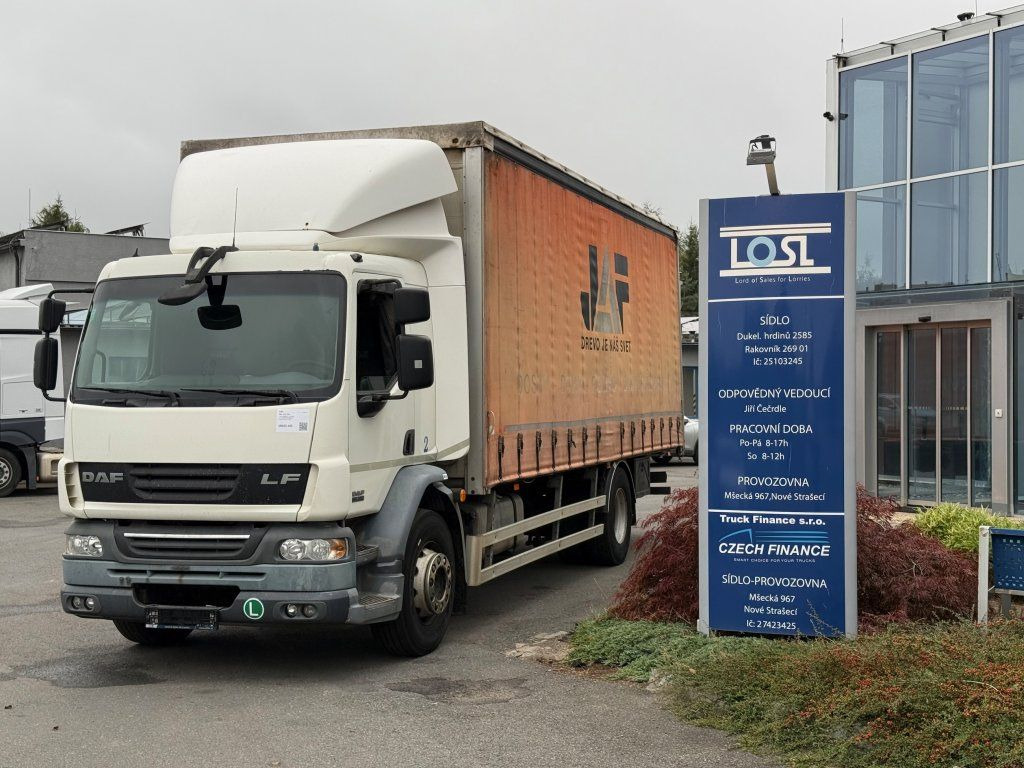 DAF LF55.250 EURO 4 - 侧帘卡车:图1 DAF LF55.250 EURO 4 - 侧帘卡车:图1