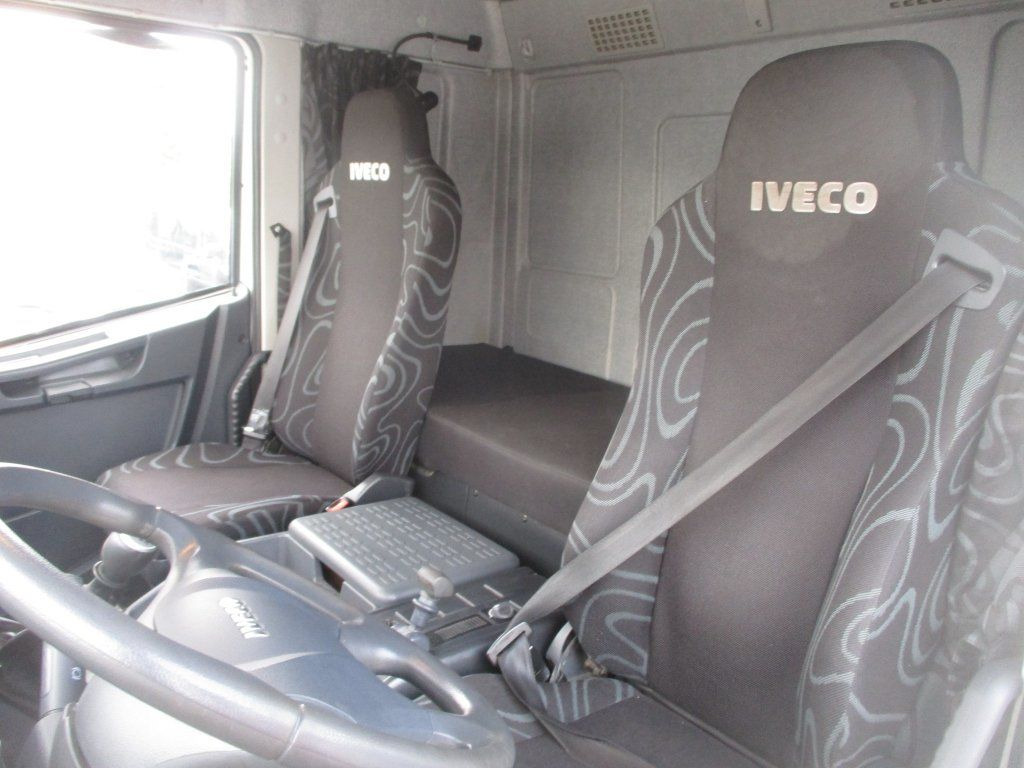 Iveco 120E25, 1 Liege, E6 - 侧帘卡车:图5 Iveco 120E25, 1 Liege, E6 - 侧帘卡车:图5