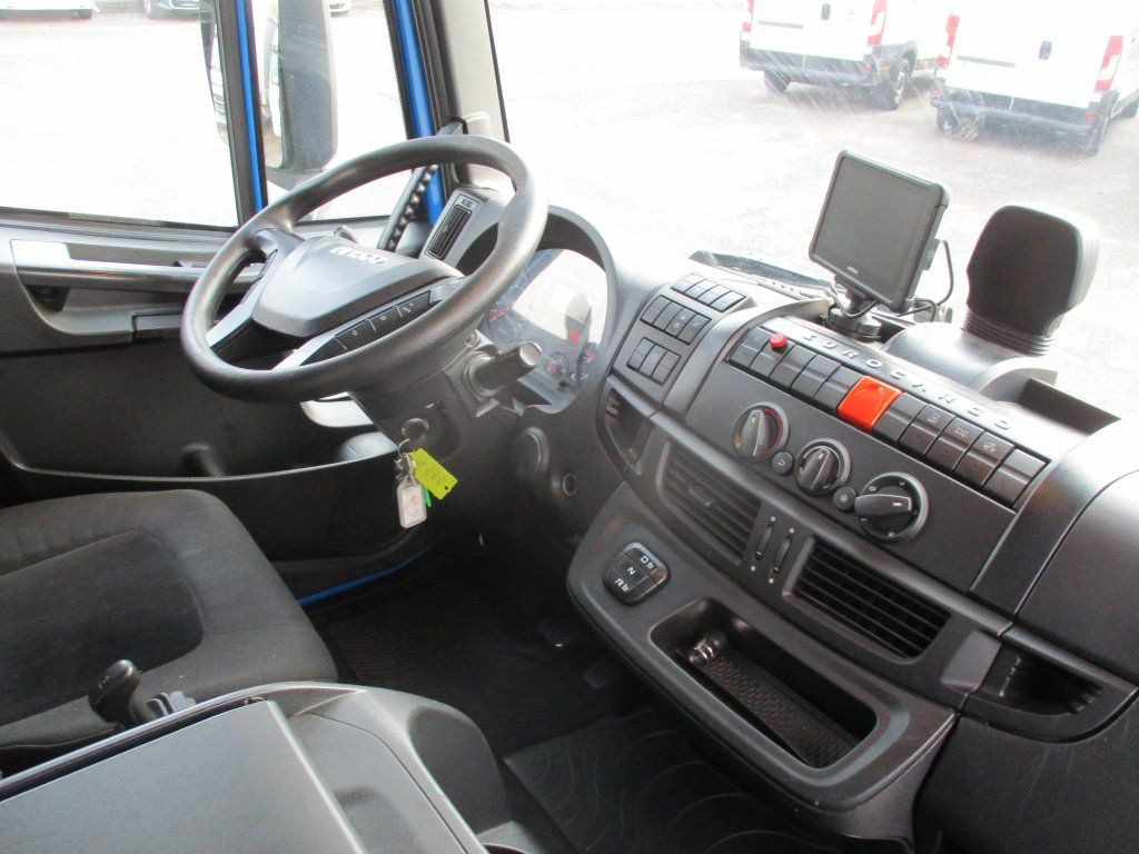 Iveco 120E25 mit LBW Iveco 120E25 mit LBW - 厢式卡车:图5 Iveco 120E25 mit LBW Iveco 120E25 mit LBW - 厢式卡车:图5