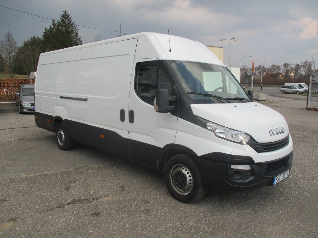 Iveco 35S16 MAXI - 无侧窗厢式货车:图3 Iveco 35S16 MAXI - 无侧窗厢式货车:图3
