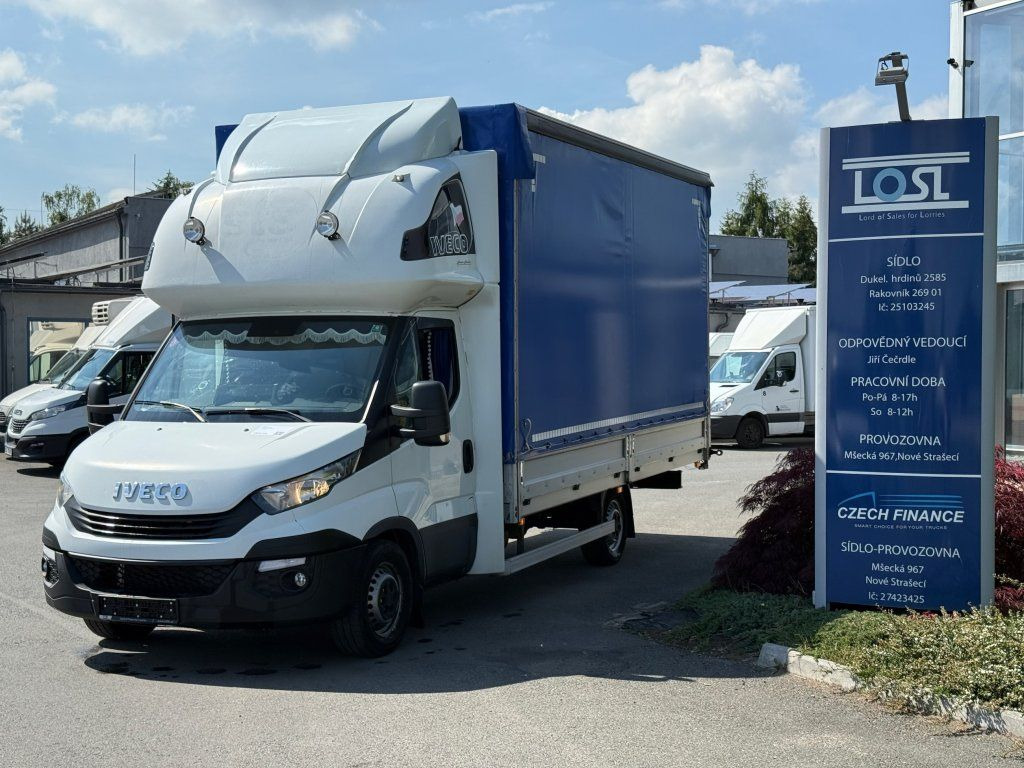 Iveco 35S18 Daily - 侧帘货车:图1 Iveco 35S18 Daily - 侧帘货车:图1