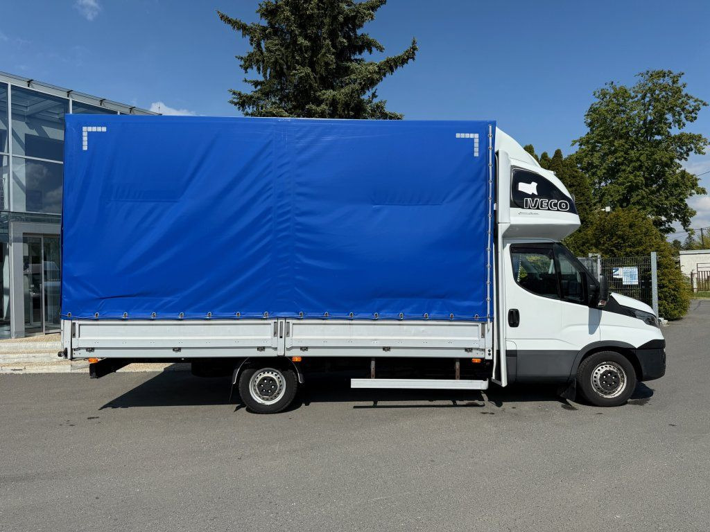 Iveco 35S18 Daily - 侧帘货车:图3 Iveco 35S18 Daily - 侧帘货车:图3