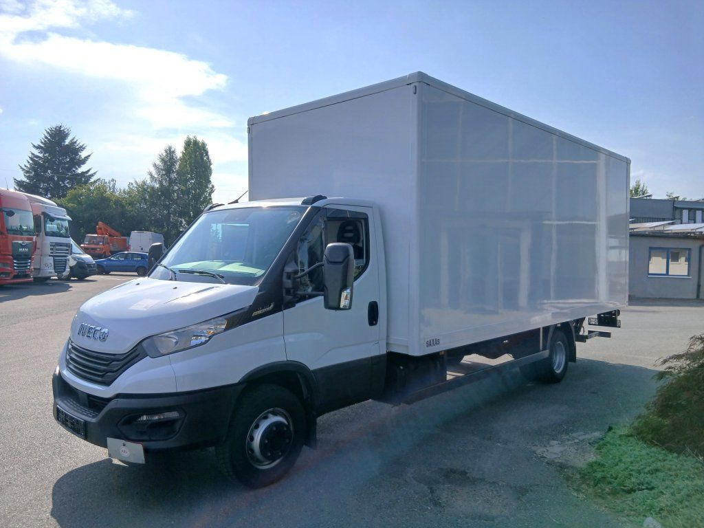 Iveco 72-210 (70C210) - 厢式货车:图2 Iveco 72-210 (70C210) - 厢式货车:图2