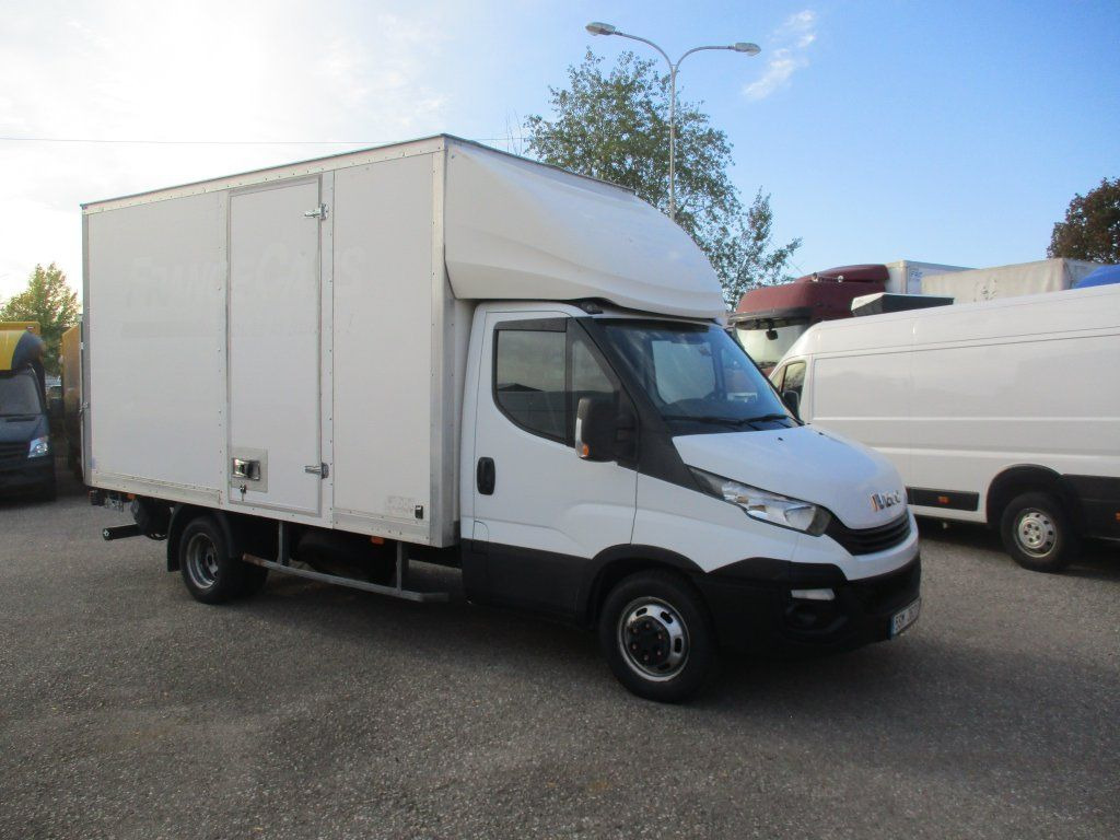 Iveco Daily 35C16 , Höhe 2,3m - 厢式货车:图2 Iveco Daily 35C16 , Höhe 2,3m - 厢式货车:图2