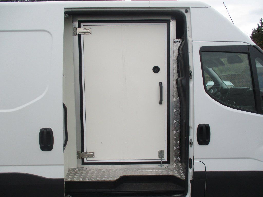 Iveco Daily 35C16 - 冷藏货车:图4 Iveco Daily 35C16 - 冷藏货车:图4