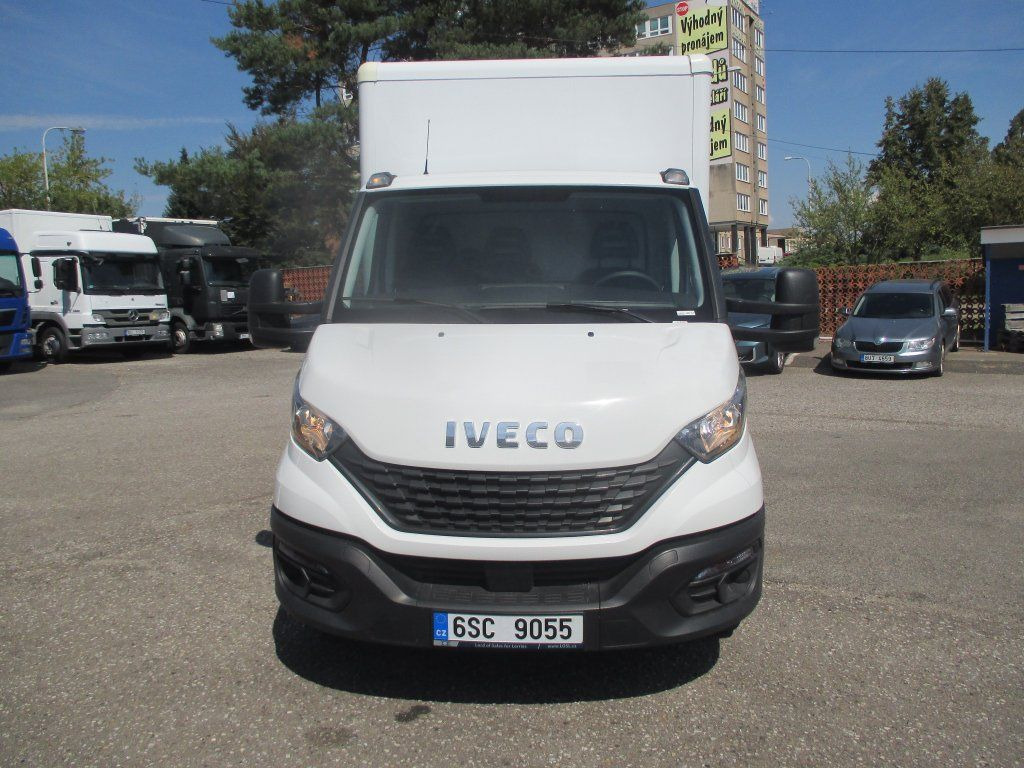 Iveco Daily 35C16 - 厢式货车:图2 Iveco Daily 35C16 - 厢式货车:图2