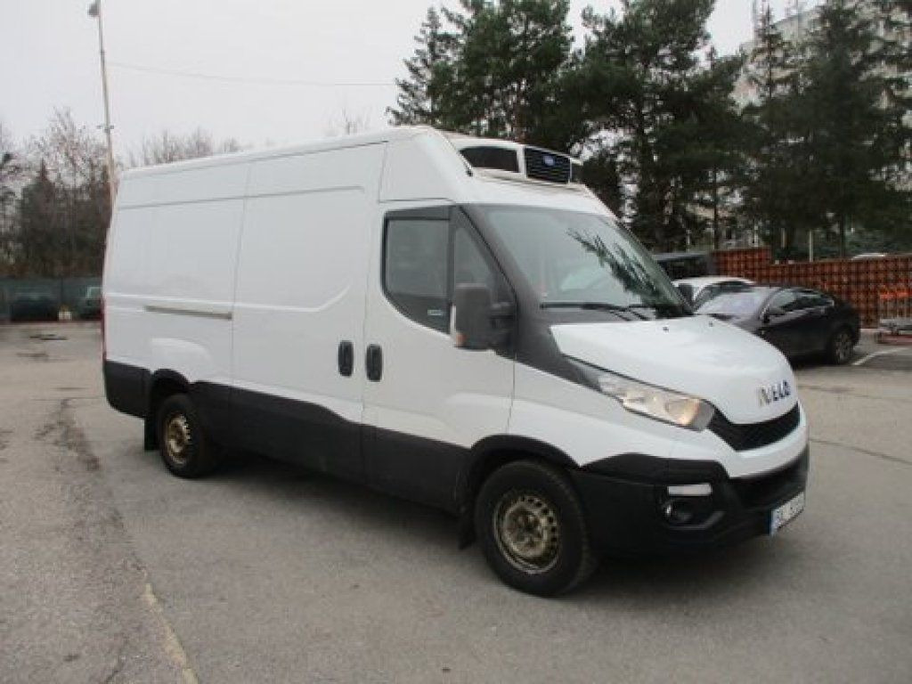 Iveco Daily 35S15V - 无侧窗厢式货车:图1 Iveco Daily 35S15V - 无侧窗厢式货车:图1