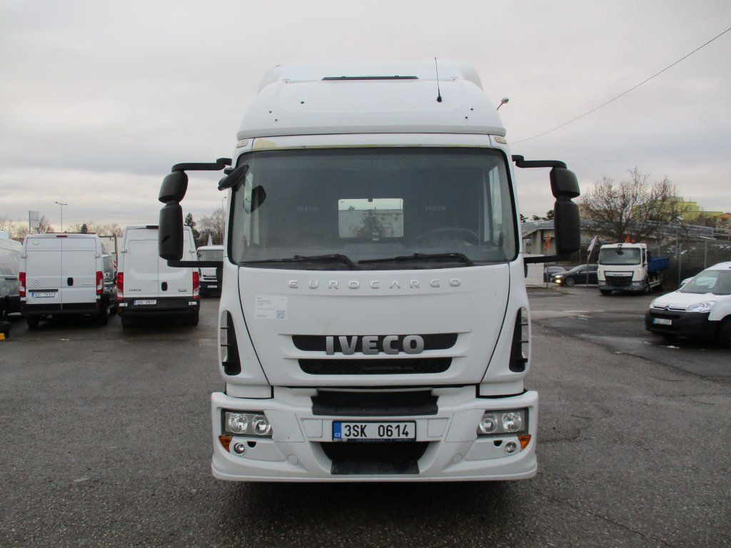 Iveco Eurocargo 140E22 - 吊钩升降车:图4 Iveco Eurocargo 140E22 - 吊钩升降车:图4