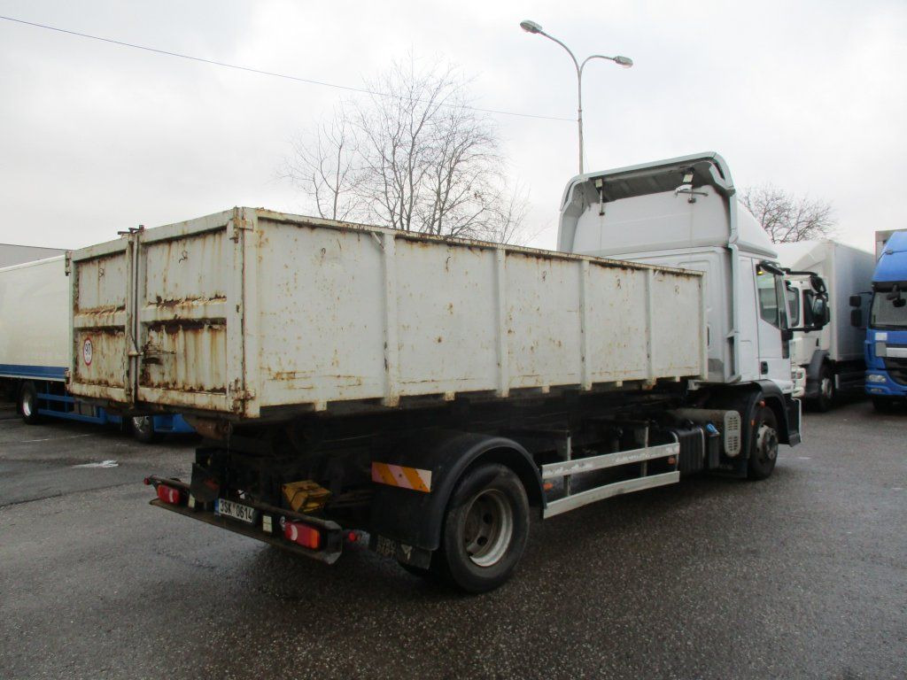 Iveco Eurocargo 140E22 - 吊钩升降车:图2 Iveco Eurocargo 140E22 - 吊钩升降车:图2