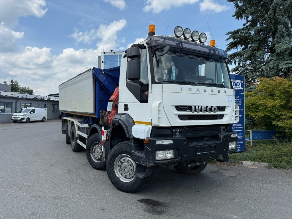 Iveco Trakker AD410 T45 8x8 + HMF 1643 Z2 - 翻斗车:图2 Iveco Trakker AD410 T45 8x8 + HMF 1643 Z2 - 翻斗车:图2
