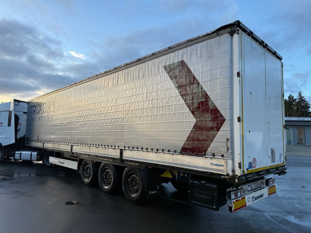 Krone SD Bordwande SAF - 侧帘半拖车:图4 Krone SD Bordwande SAF - 侧帘半拖车:图4