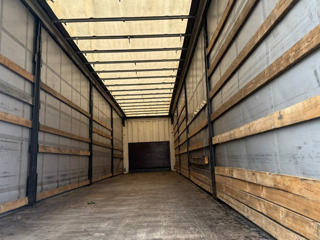 侧帘半拖车 Krone SD：图11