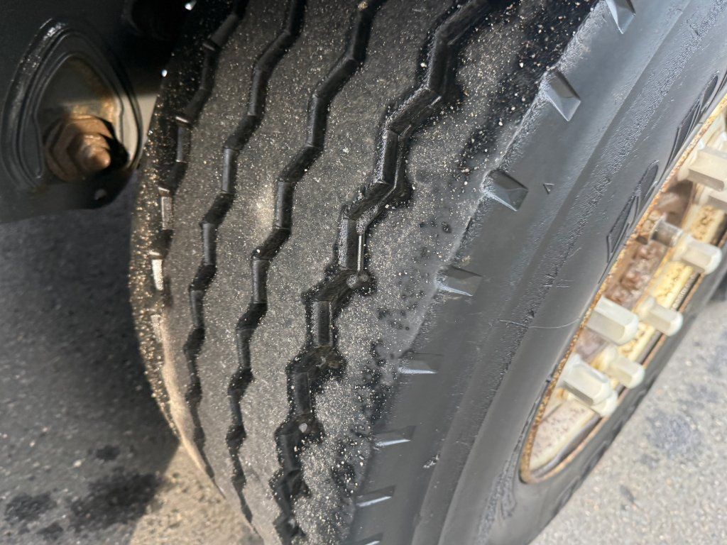 侧帘半拖车 Krone SD：图9