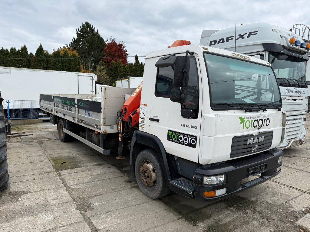 MAN 12.185 EURO 3 Kran UNBEWEGLICH - 起重车:图2 MAN 12.185 EURO 3 Kran UNBEWEGLICH - 起重车:图2