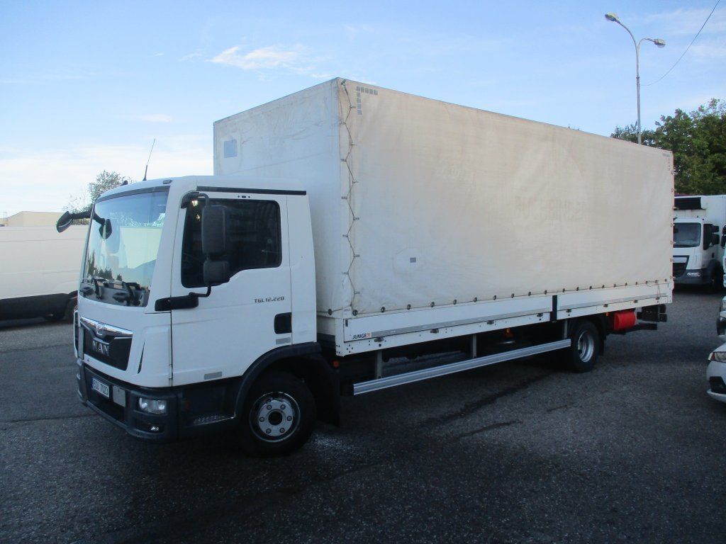 MAN TGL 12.220 - 侧帘卡车:图1 MAN TGL 12.220 - 侧帘卡车:图1
