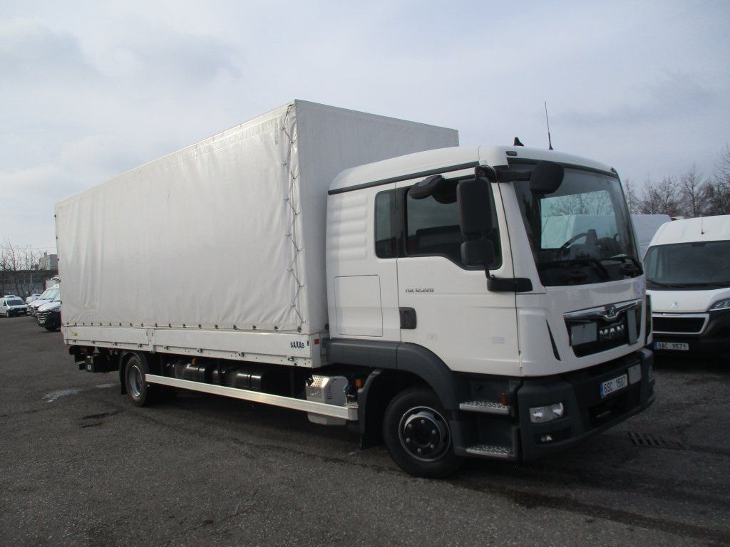 MAN TGL 12.220  - 侧帘卡车:图2 MAN TGL 12.220  - 侧帘卡车:图2