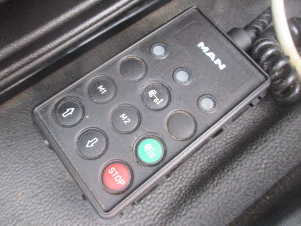 侧帘卡车 MAN TGL 12.250:图19 侧帘卡车 MAN TGL 12.250:图19