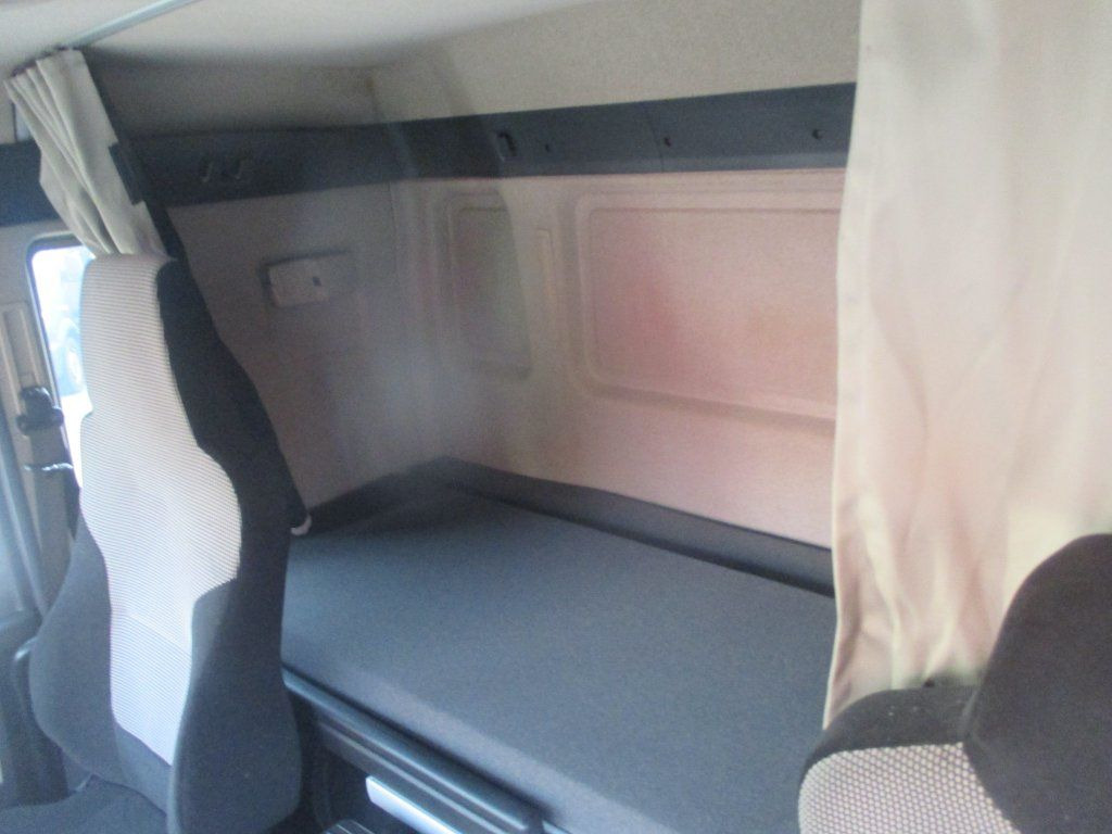 侧帘卡车 MAN TGL 12.250:图17 侧帘卡车 MAN TGL 12.250:图17