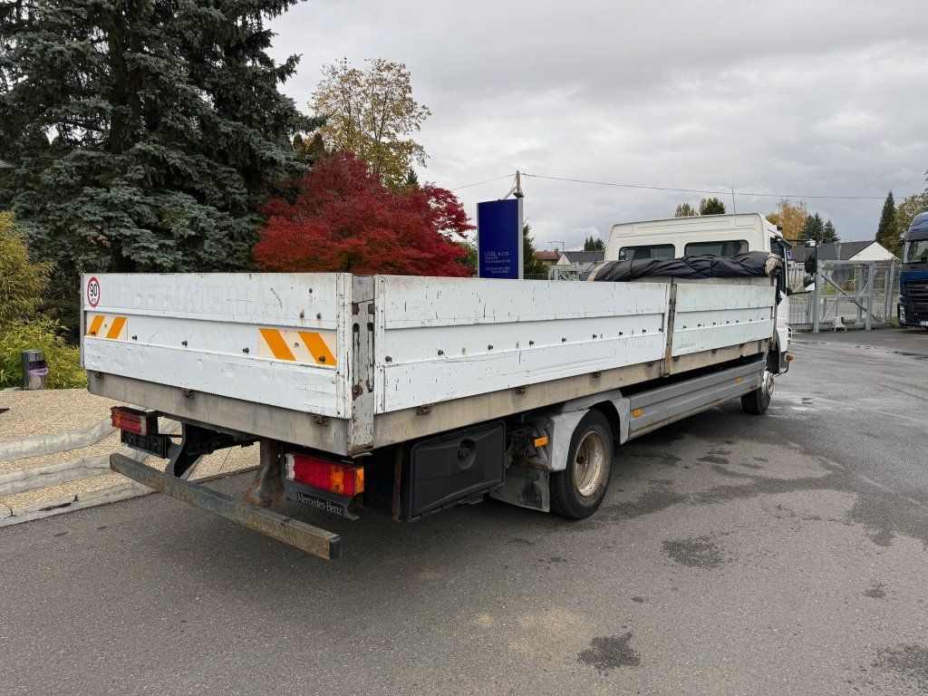 Mercedes-Benz 1018 Atego EURO 3 - 栏板式/ 平板卡车:图4 Mercedes-Benz 1018 Atego EURO 3 - 栏板式/ 平板卡车:图4