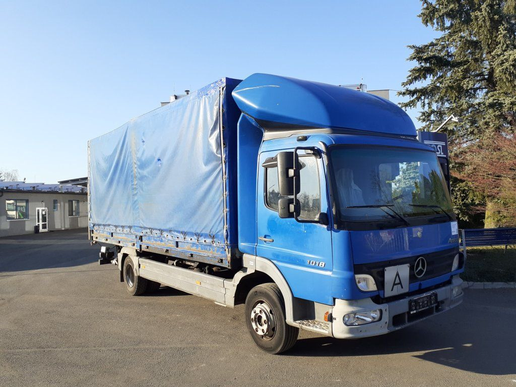 Mercedes-Benz 1018 Atego EURO 3 - 侧帘卡车:图2 Mercedes-Benz 1018 Atego EURO 3 - 侧帘卡车:图2