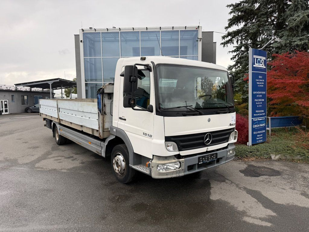 Mercedes-Benz 1018 Atego EURO 3 - 栏板式/ 平板卡车:图2 Mercedes-Benz 1018 Atego EURO 3 - 栏板式/ 平板卡车:图2