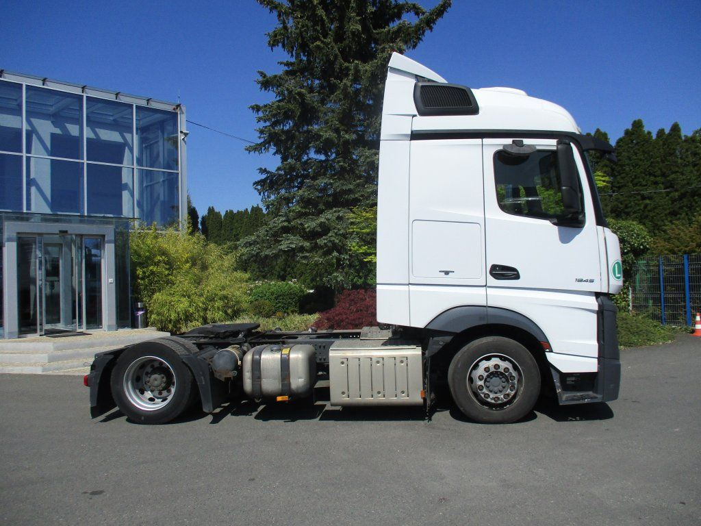 Mercedes-Benz 1845 Actros EURO 6 MEGA/lowdeck - 牵引车:图4 Mercedes-Benz 1845 Actros EURO 6 MEGA/lowdeck - 牵引车:图4