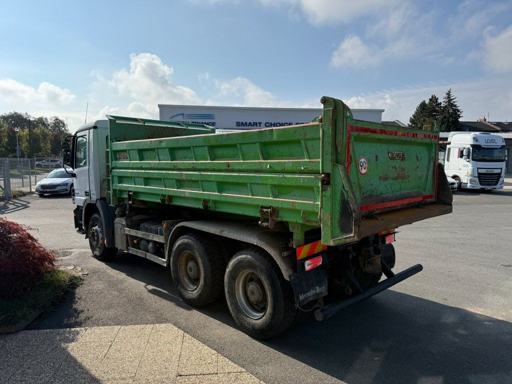 Mercedes-Benz 2641 Actros 6x4 EURO 4 - 翻斗车:图5 Mercedes-Benz 2641 Actros 6x4 EURO 4 - 翻斗车:图5