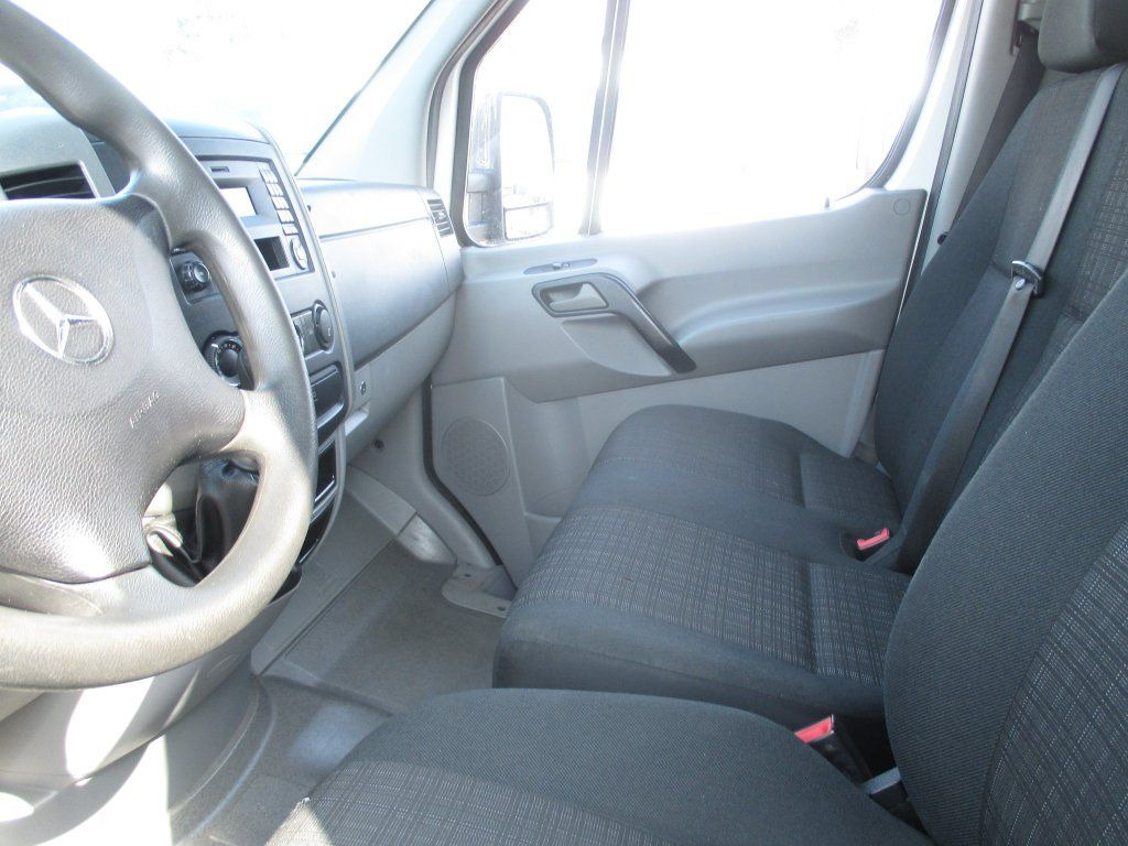 Mercedes-Benz Sprinter 514 CDi - 厢式货车:图5 Mercedes-Benz Sprinter 514 CDi - 厢式货车:图5