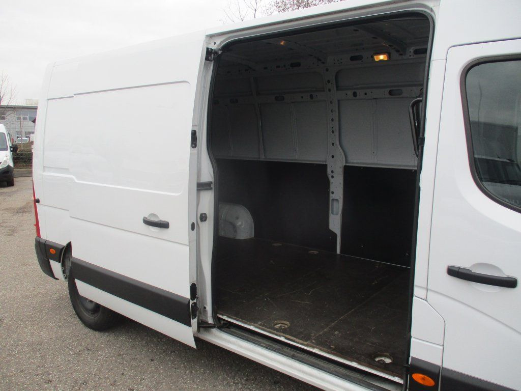 Renault Master 2.3fci L3H2 - 无侧窗厢式货车:图4 Renault Master 2.3fci L3H2 - 无侧窗厢式货车:图4