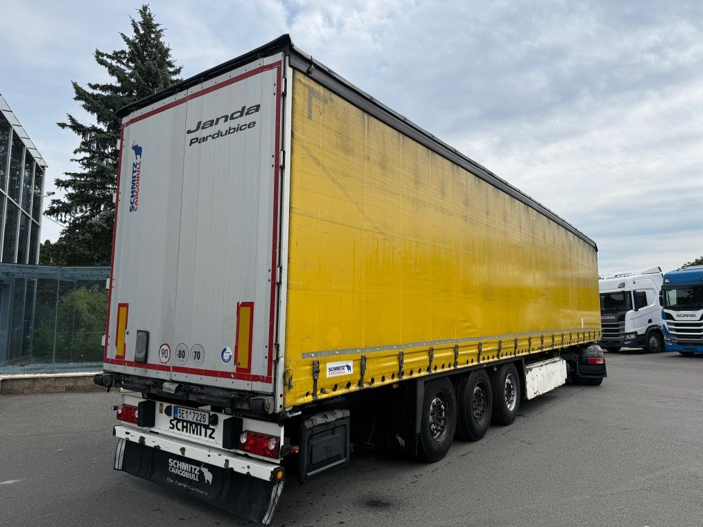 Schmitz Cargobull SCS24 - 侧帘半拖车:图3 Schmitz Cargobull SCS24 - 侧帘半拖车:图3