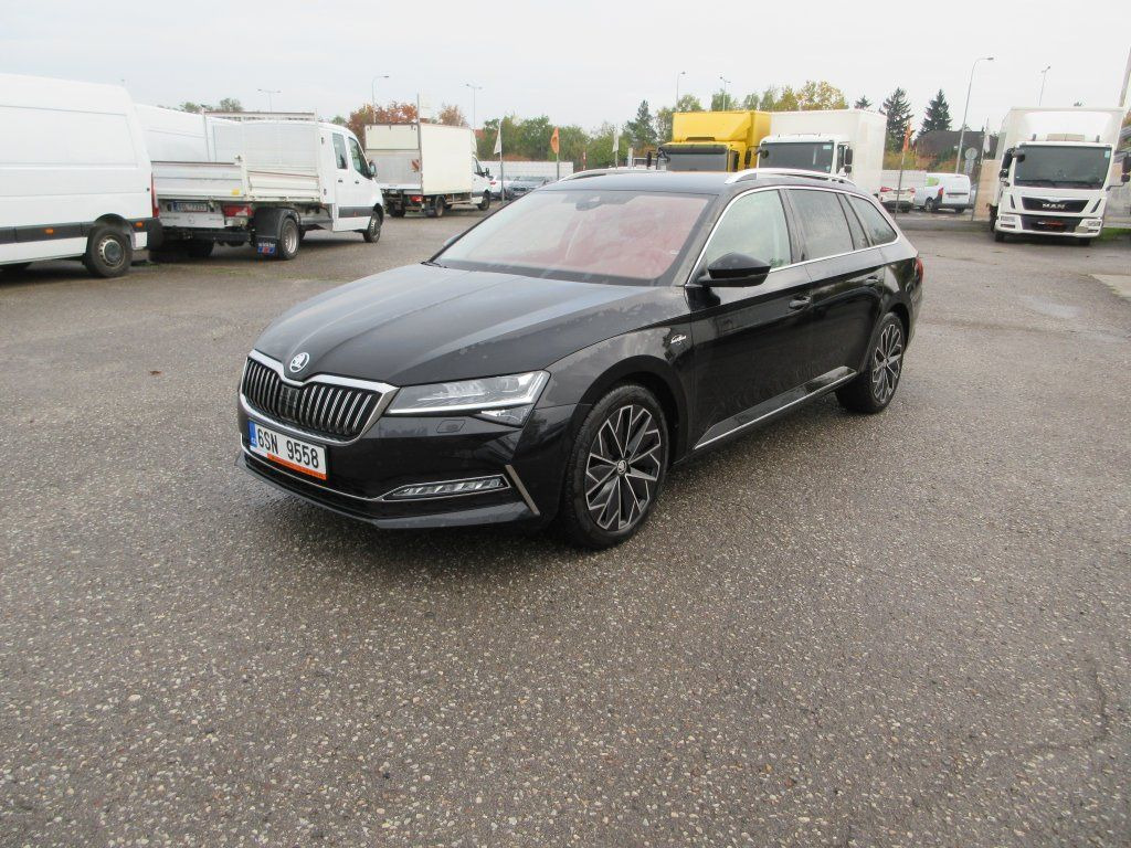 Skoda 2.0 Tdi L&K 4x4 - 旅行车:图1 Skoda 2.0 Tdi L&K 4x4 - 旅行车:图1