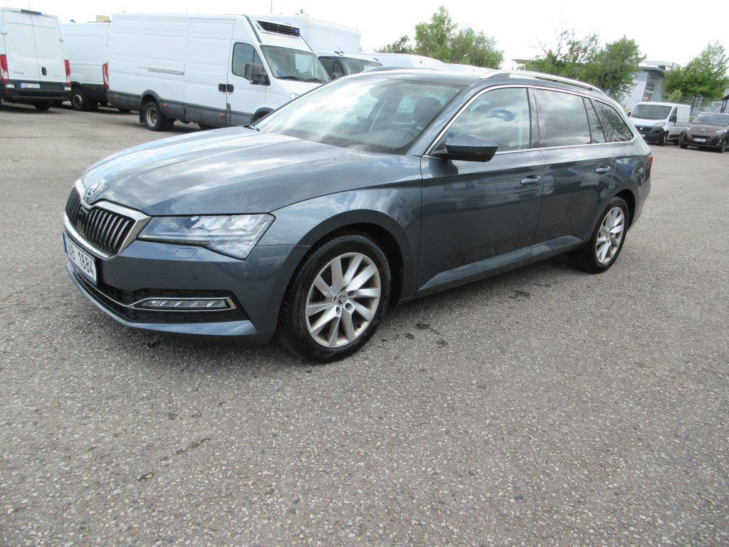 Skoda 2.0 Tdi Style - 旅行车:图1 Skoda 2.0 Tdi Style - 旅行车:图1